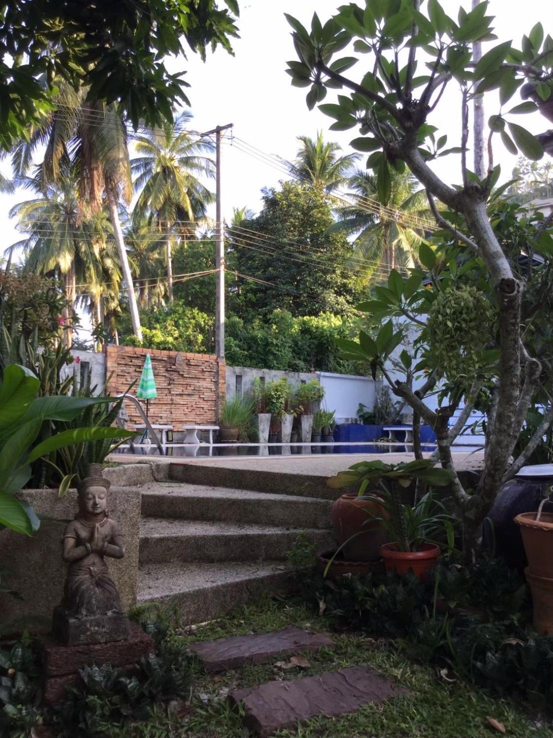 Ananas Samui Hostel Praia de Laem Set Exterior foto