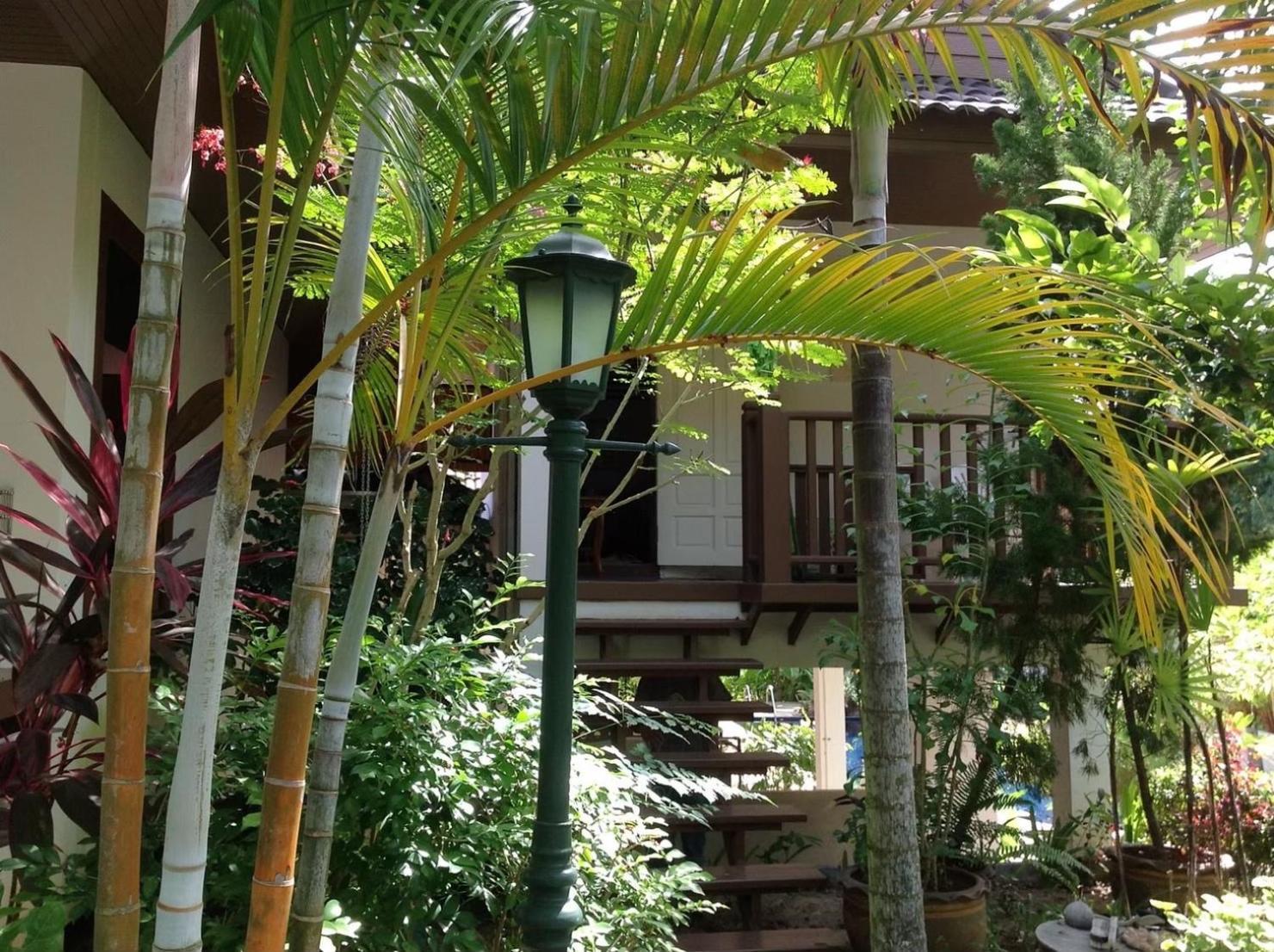 Ananas Samui Hostel Praia de Laem Set Exterior foto