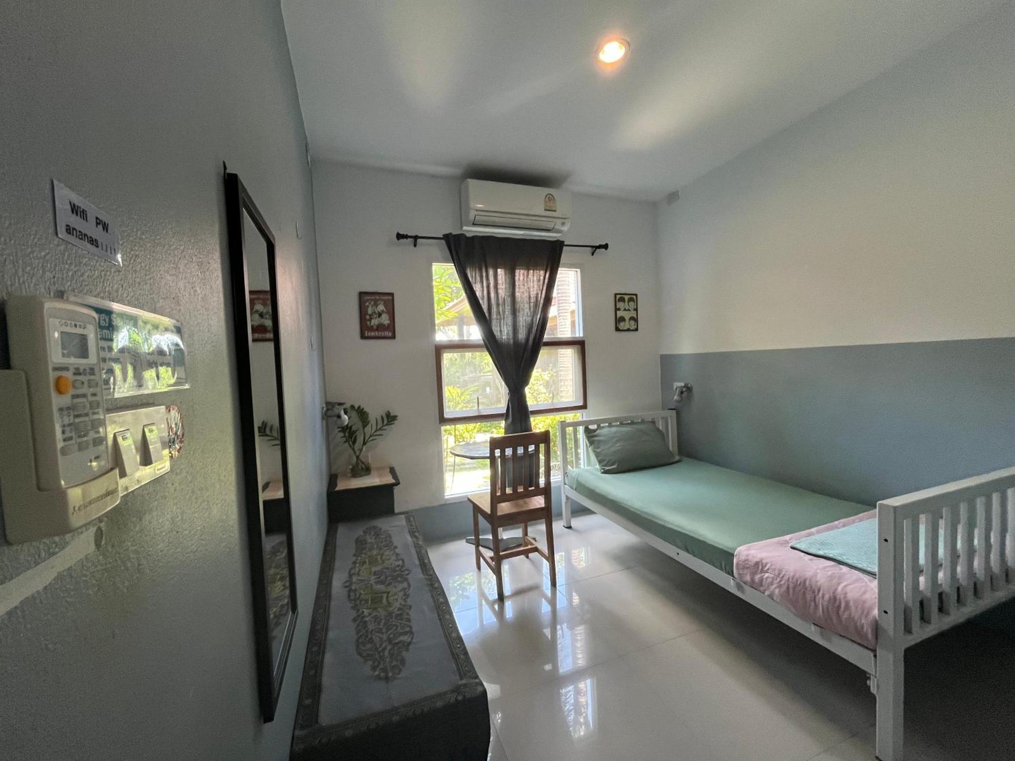 Ananas Samui Hostel Praia de Laem Set Exterior foto